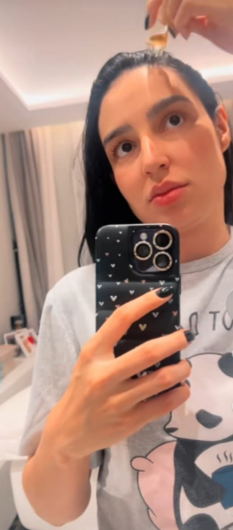 Scalp Medicine – Pente Massageador para Crescimento Capilar e Fortalecimento das Raízes